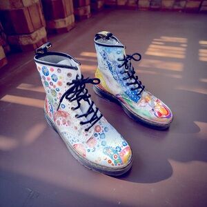 Dr. Martens 1460 Zavala Rainbow Paint Splatter Leather Boots Women’s 9